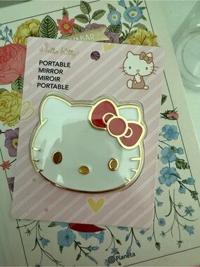 Hello Kitty Pink Bow White Face Compact Mirror